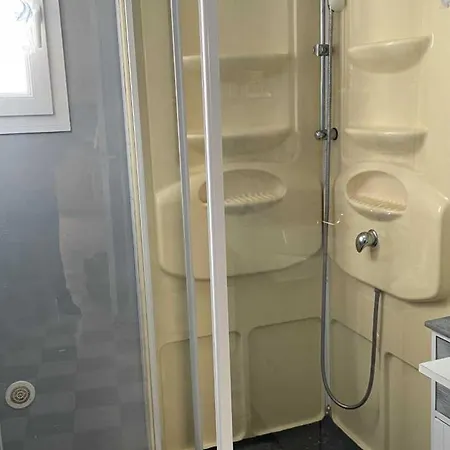 Maisonette Plain-pied Avec Cour Fermee, Proche Et Commerces - Fr-1-476-248 Feriehus La Faute-sur-Mer