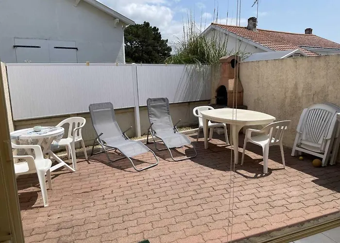 Maisonette Plain-pied Avec Cour Fermee, Proche Et Commerces - Fr-1-476-248 Tatil Evi *